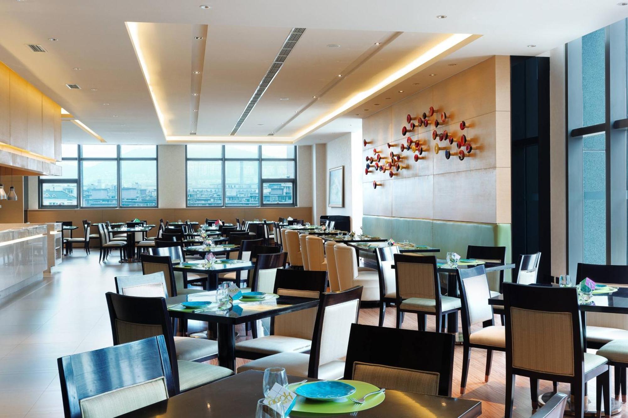 Aloft Dalian Hotell Eksteriør bilde