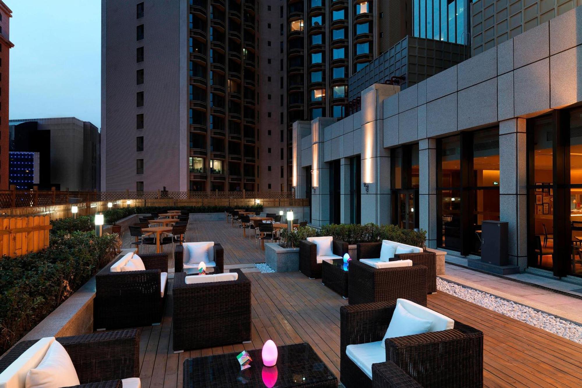 Aloft Dalian Hotell Eksteriør bilde
